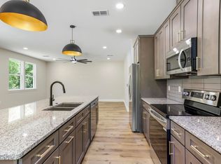 933 Cap Tram Rd, Tallahassee, FL 32317