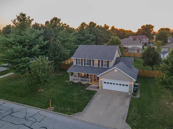 1353 Quail Haven Dr, Moberly, MO 65270