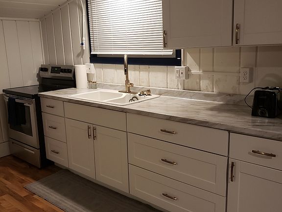 4th image of 6725 Crystal Ave