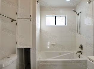 3349 Walnut Ave, Signal Hill, CA 90755