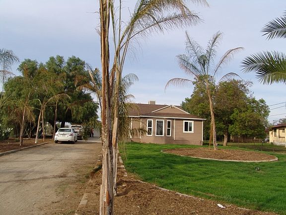 4th image of 22240 Ellis Ave