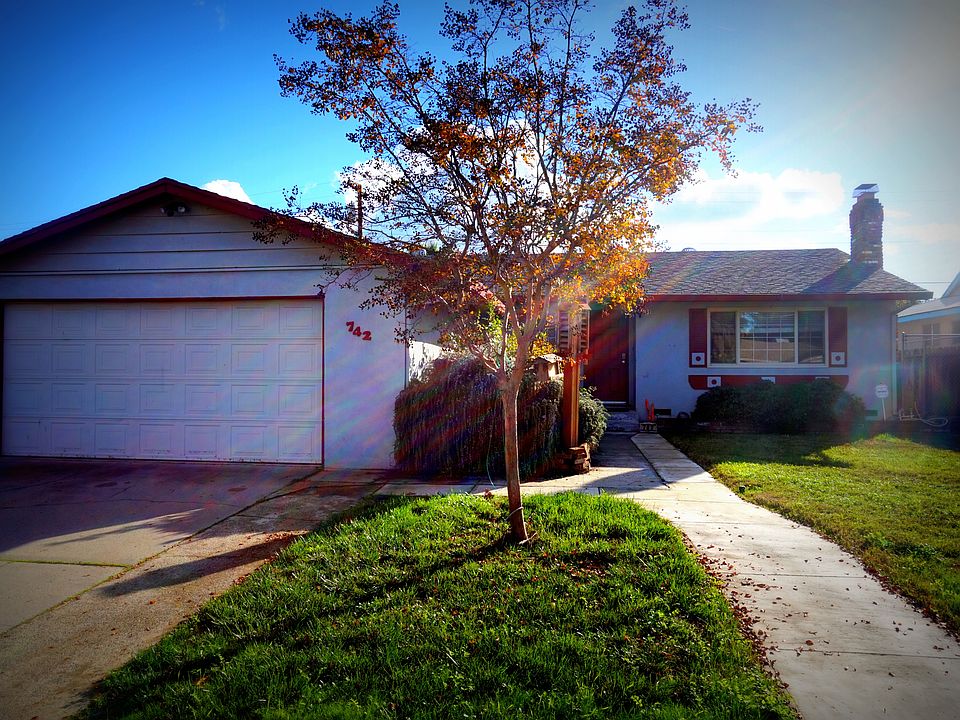 1st image of 742 Winslow Dr