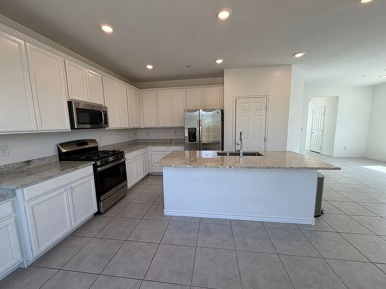 3228 Azalea Ridge Ct — Photo 3