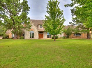 501 Willow Dr, Choctaw, OK 73020