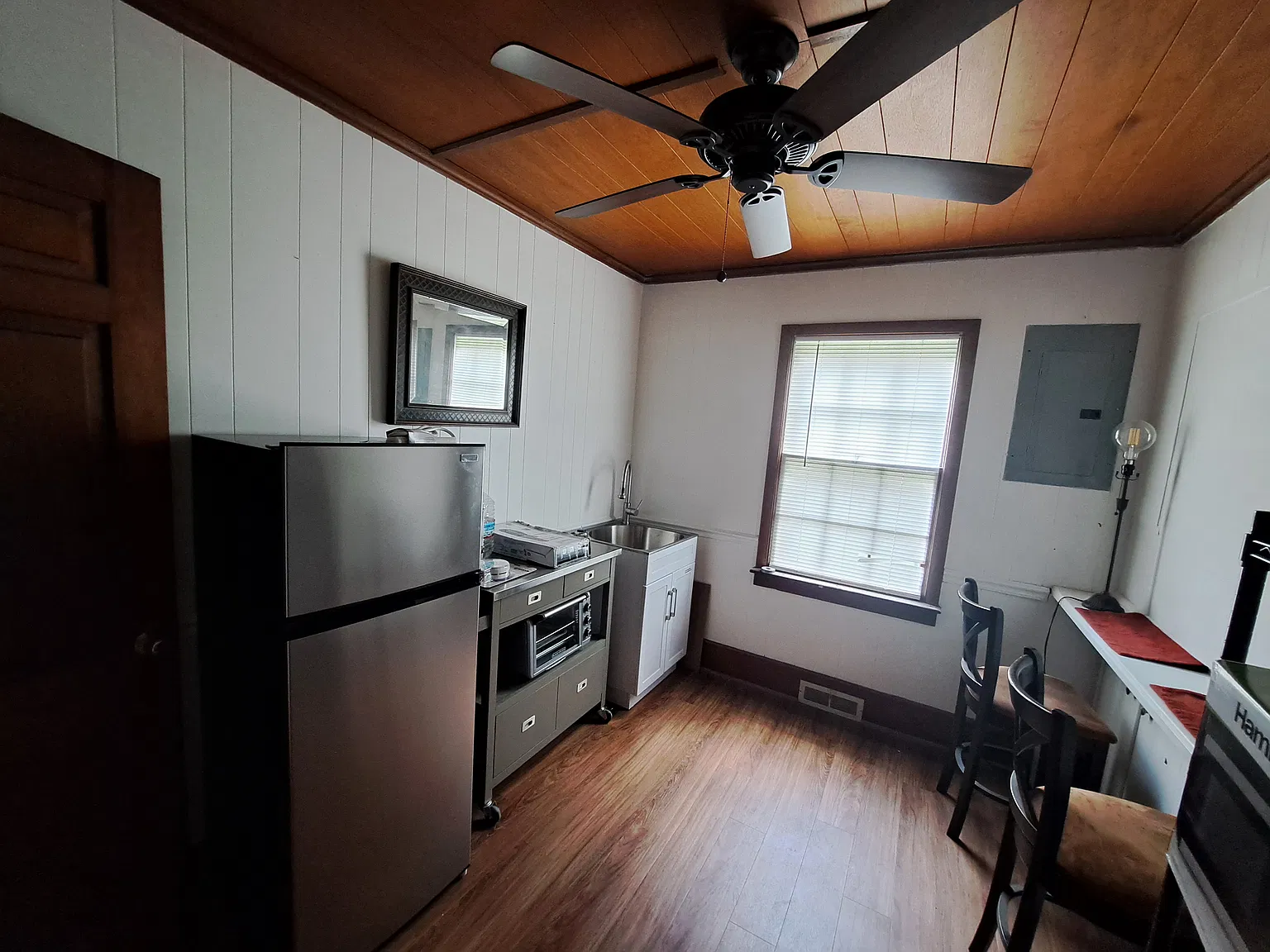 415 Kershaw St — Photo 1