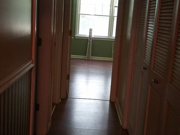 4th image of 30 Ferenvilla Dr