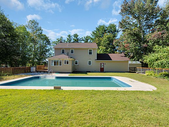 2nd image of 152 Leach Hill Road