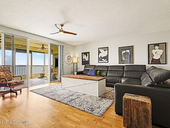 5th image of 104 Riverside Dr APT 602