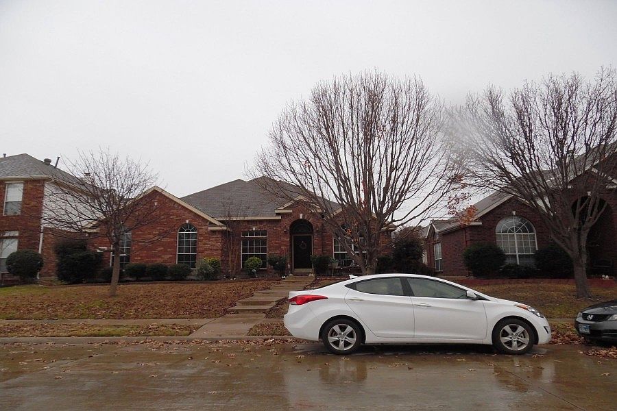 1st image of 1828 Bur Oak Dr