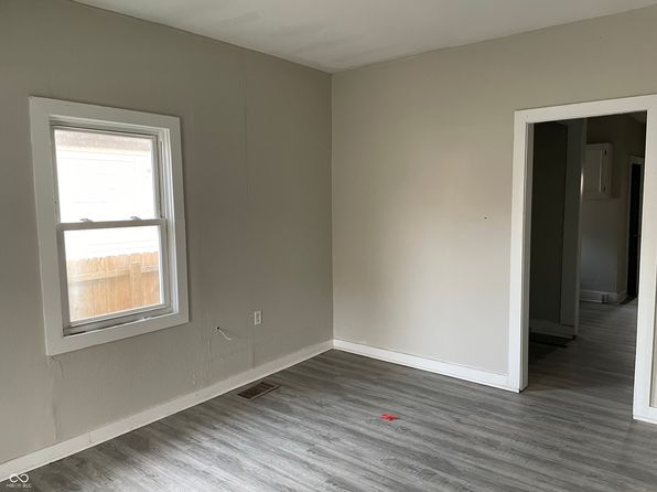 indianapolis-indiana-347130856 picture