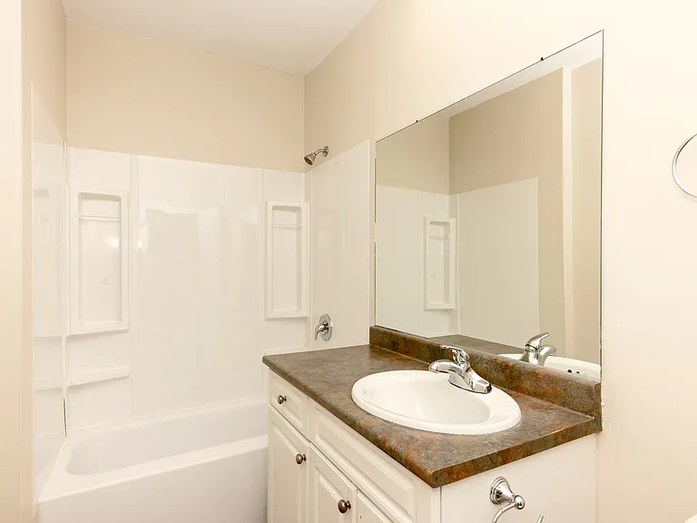 331 Marion St #2 — Photo 23