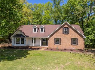 51 Windy Hill Rd, Jackson, TN 38305