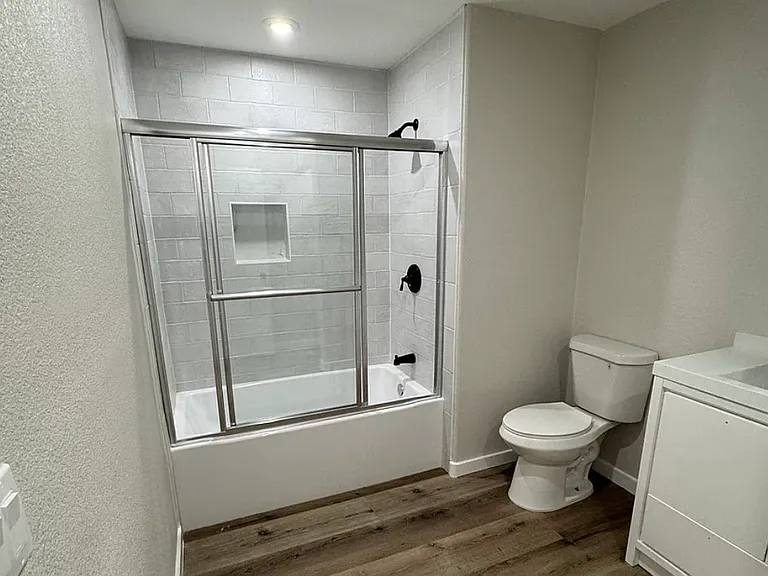 6679 Linda Vista Rd #43 — Photo 11