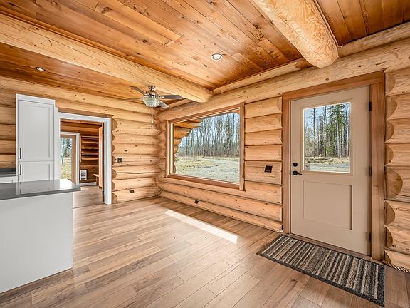 3rd image of 3826 York Rd