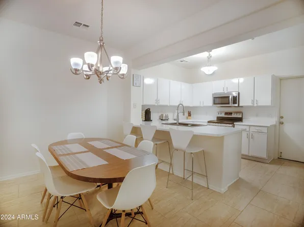 805 S Sycamore St 108, Mesa, AZ 85202