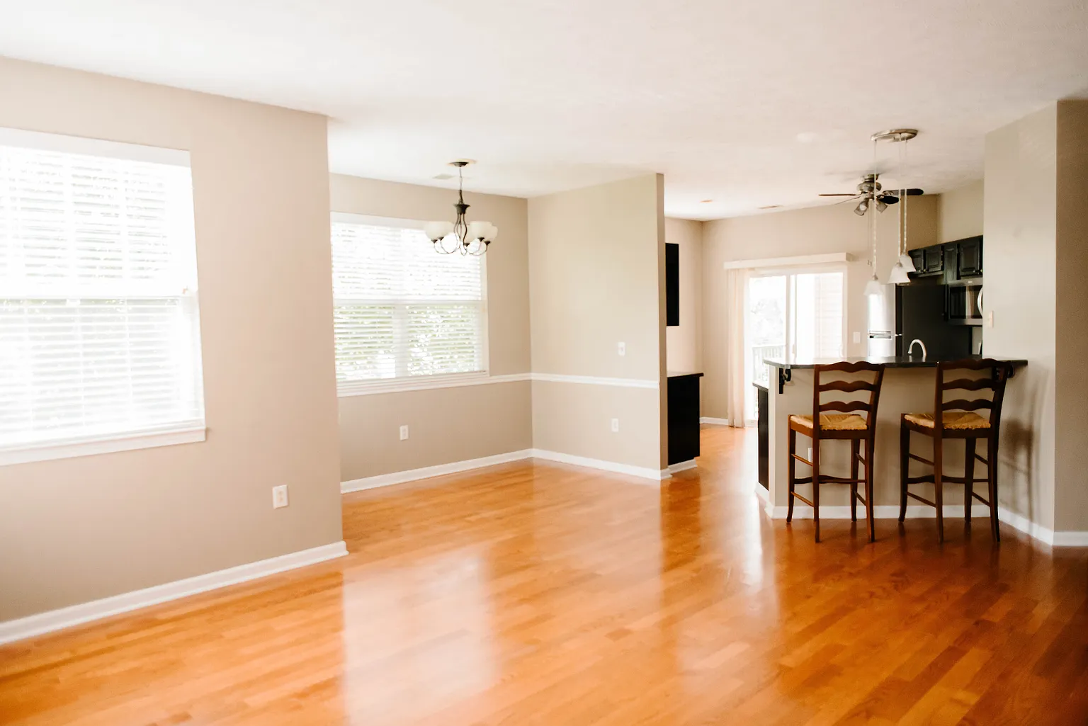 1422 Eagle Pointe Dr #1422 photo 1