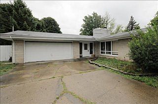 2nd image of 6022 Crestwood Ave
