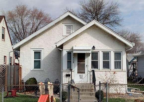 1st image of 106 Dale St W