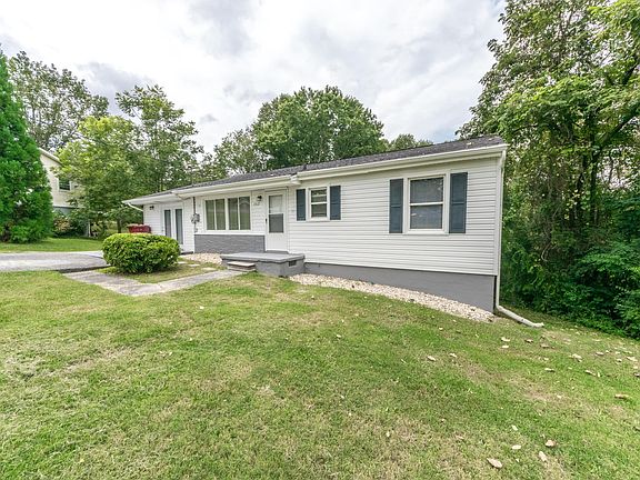 2nd image of 1317 W Lynwood Cir