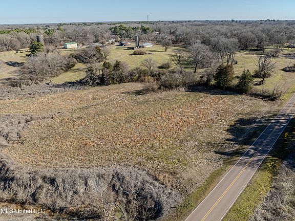 4th image of 9338 Hudson Rd