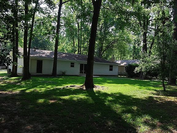 5th image of 3219 Independence Ct