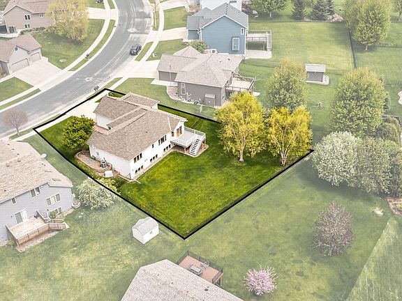2nd image of 2567 Boulder Ridge Dr NW