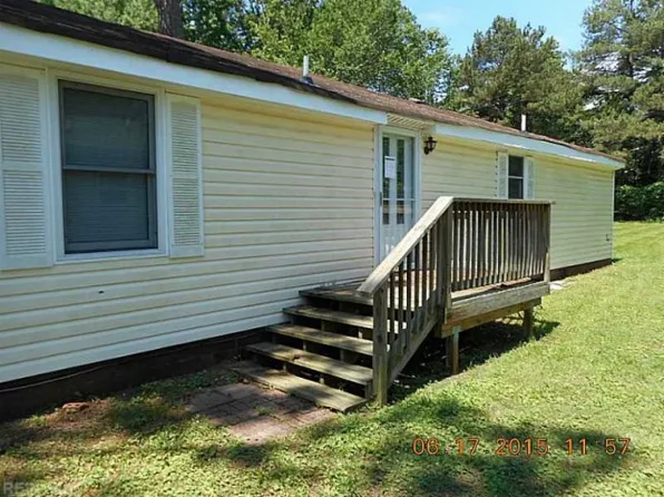 5825 Hawk Ln, Suffolk, VA 23432