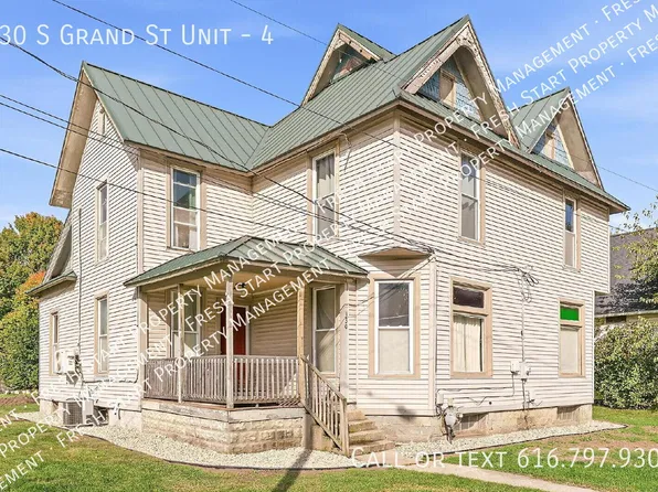 330 S Grand St APT 4, Schoolcraft, MI 49087