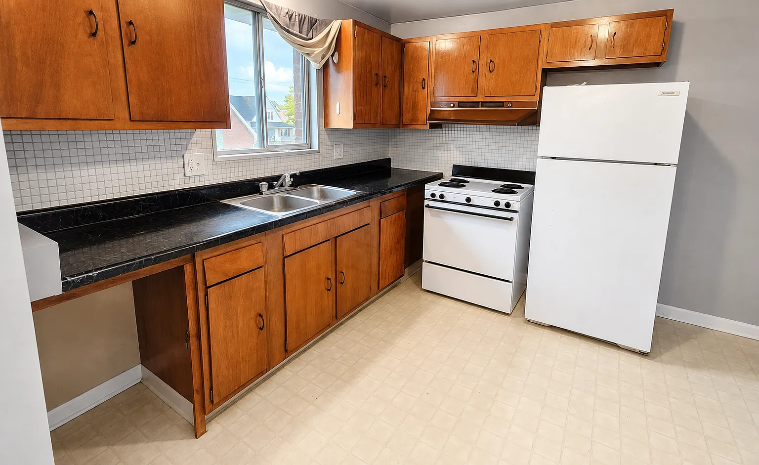 5841 Transit Rd - 6 — Photo 3