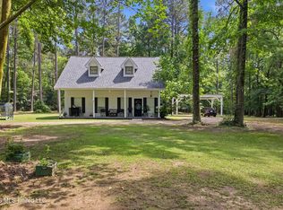 1152 Robb St #E, Summit, MS 39666