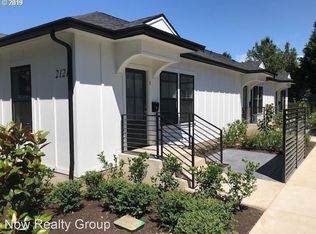 2127 SE Caruthers St, Portland, OR 97214