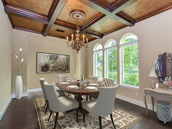 This photo has been virtually staged to show possible furniture placement.