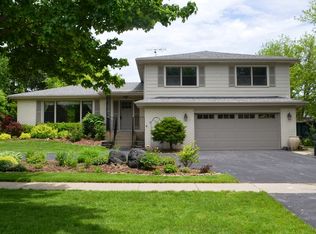3549 Prestwick Ln, Northbrook, IL