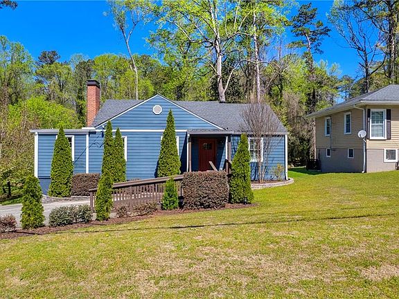 2nd image of 2035 Beecher Rd SW