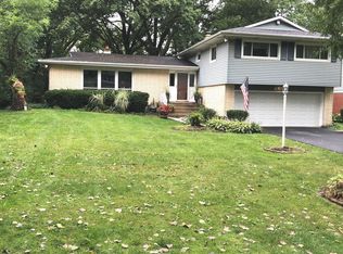 6450 S Quincy St, Willowbrook, IL 60527