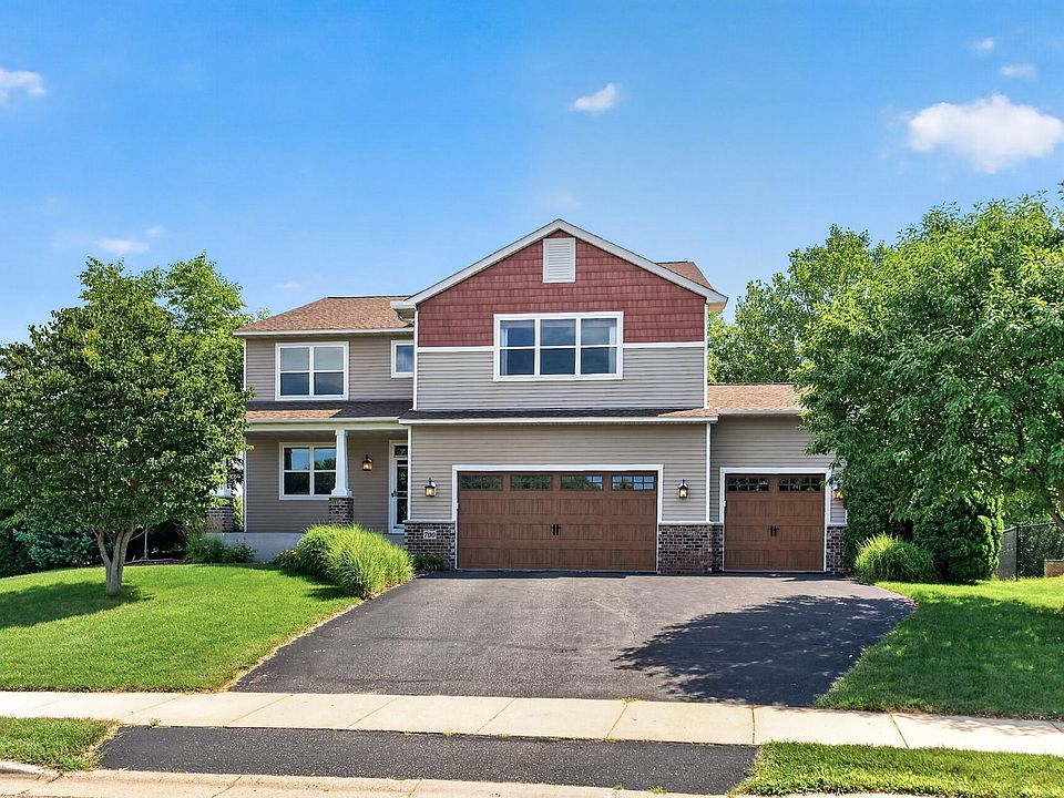 1st image of 700 Ingalls Dr