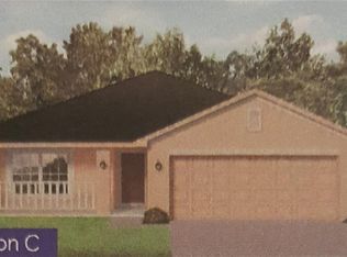 400 Edith Dr, Fruitland Park, FL 34731