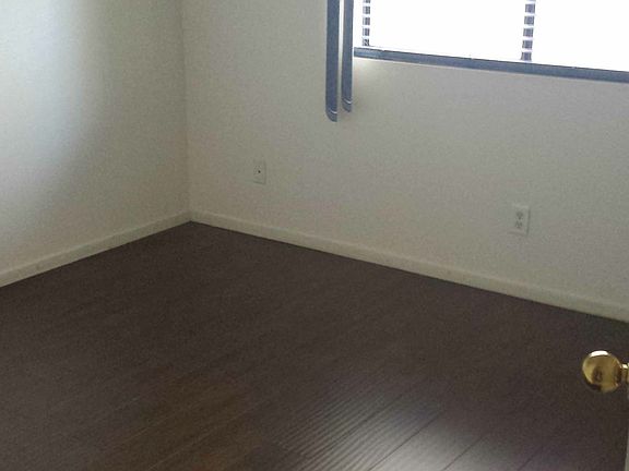 4th image of 3021 Pelican Beach Dr