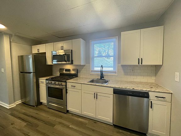 5th image of 207 W Marcellus St
