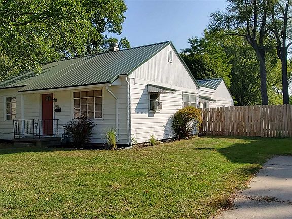 2nd image of 1246 Grove St