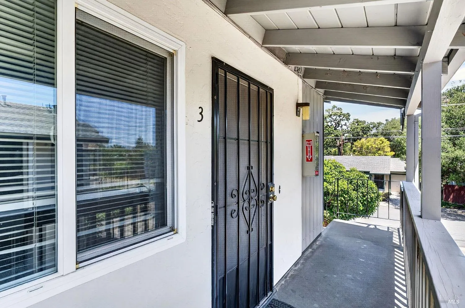406 Klute Street - Photo 11