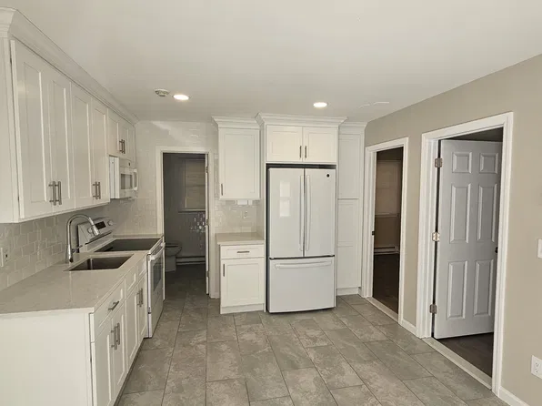 775 Portion Rd APT C, Ronkonkoma, NY 11779