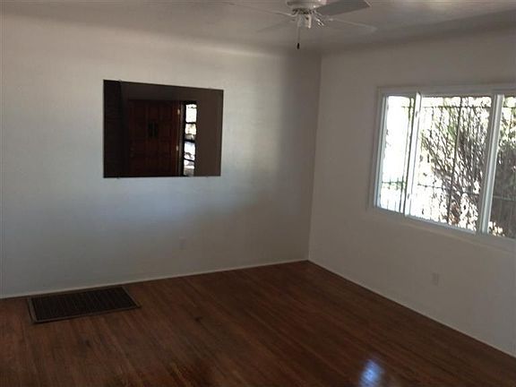 3rd image of 800 Ortiz Dr NE