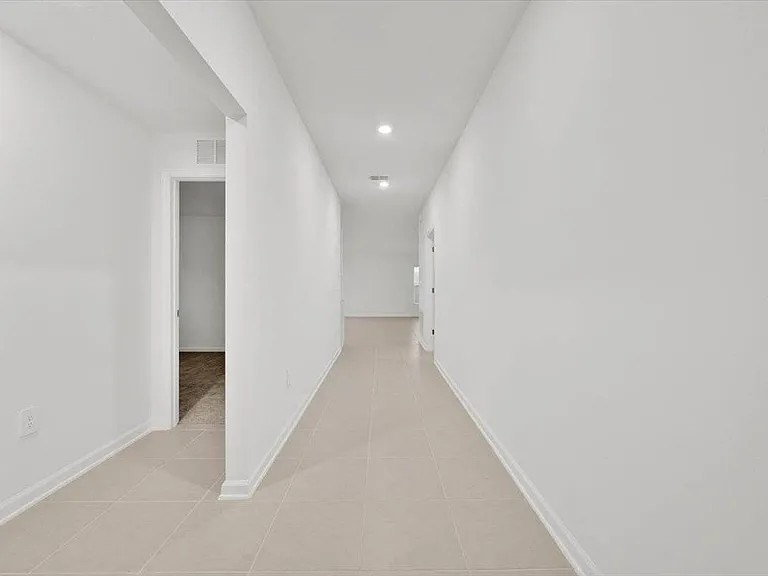 2398 McKinley Dr — Photo 3
