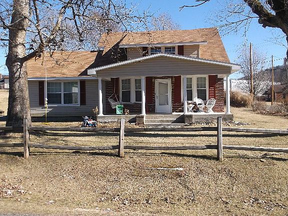 4th image of 119 McCamant Dr