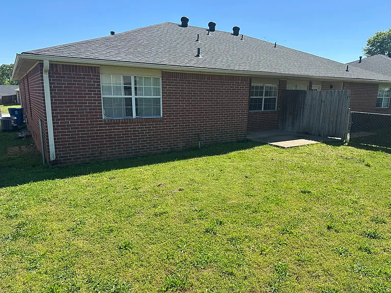 11 Holly Dr #B — Photo 31