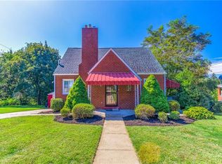 81 Coraopolis Rd, Coraopolis, PA 15108