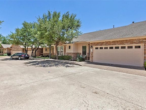 3rd image of 4217 Wild Iris Ln