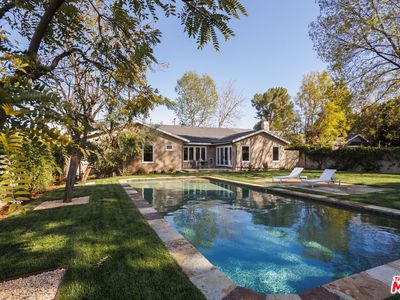 5715 Oakdale Ave, Woodland Hills, CA, 91367