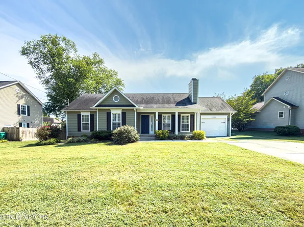 8820 Ryegate Dr, Knoxville, TN 37922